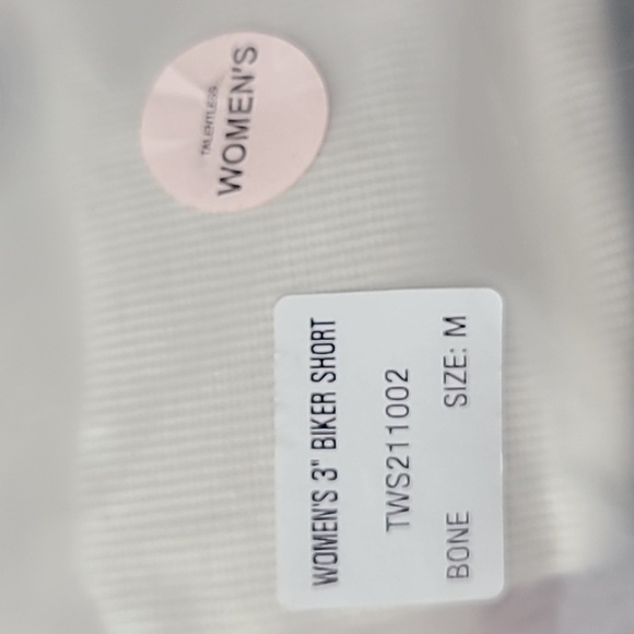 NEW TALENTLESS Women's 3" Bone Ribbed Biker Shorts Sz M Stretch $49 NWT - Picture 4 of 7